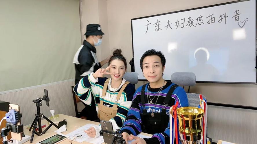 大狼狗郑健鹏,大狼狗郑健鹏是谁