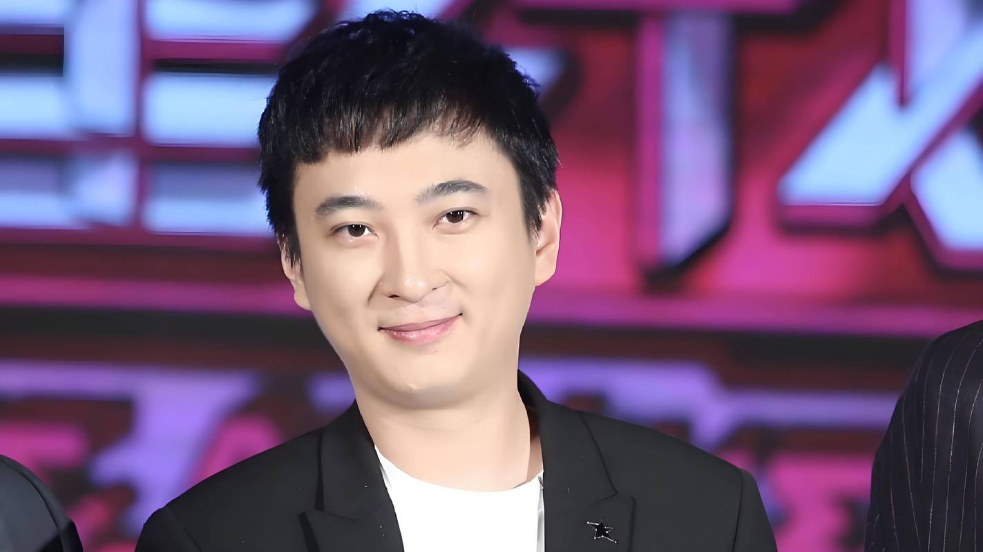 王思聪现身酒吧视频,王思聪现身酒吧视频是真的吗