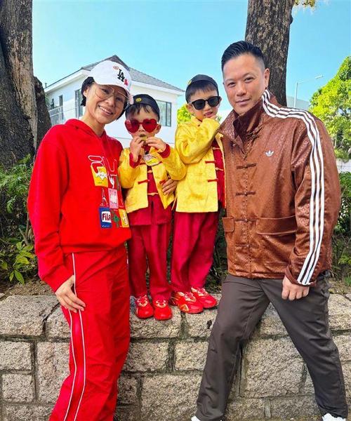 胡杏儿三个孩子图片,胡杏儿三个孩子图片高清